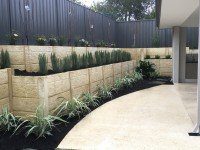 Planting and Retaining Wall Landscape Design Ideas
